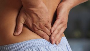 Discomfort in the lower back with lumbar osteochondrosis